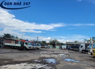 Xe tải chở hàng tại Khu công nghiệp Tân Kim mở rộng
