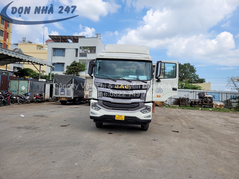 Xe Tải Chở Hàng Tại Khu công nghiệp Tân Phú-Đồng Nai